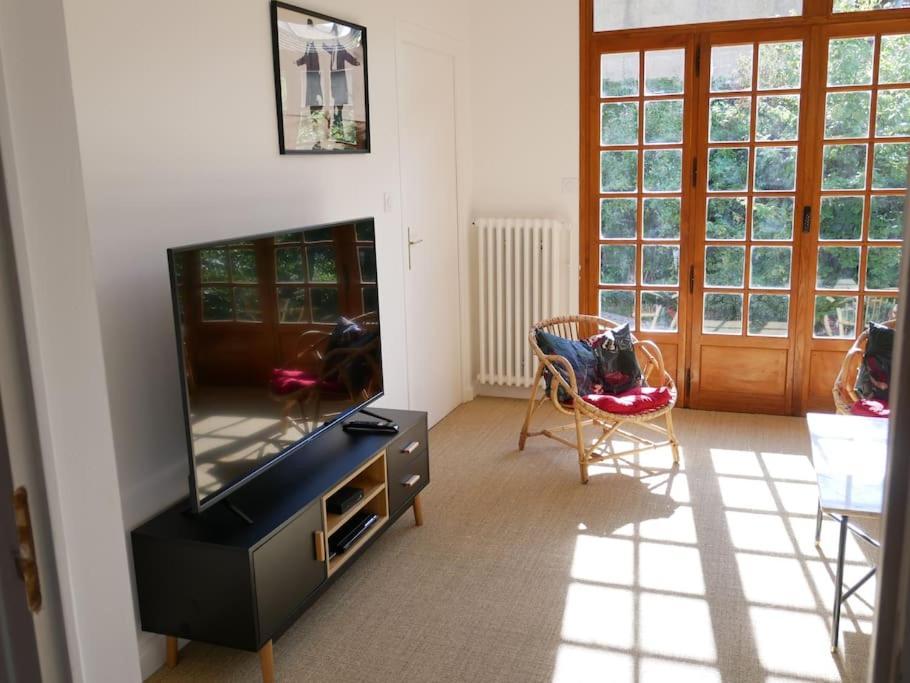 Maison Au Calme Avec Jardin A 5 Min De Tournus Cuisery Exterior foto